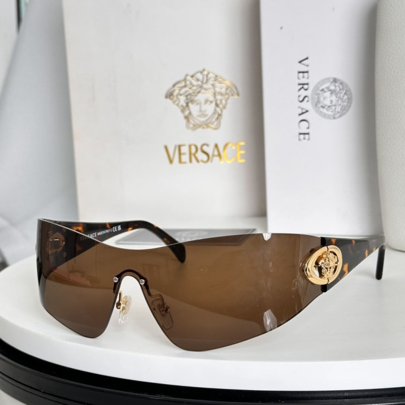 VERSACE